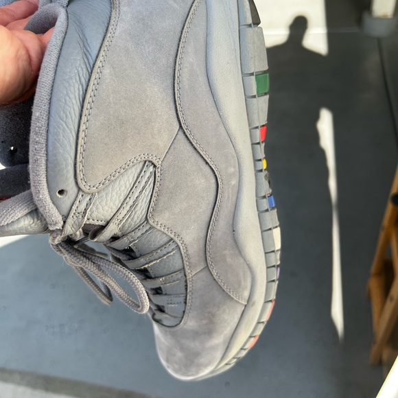 Jordan’s wolf grey - Picture 3 of 5